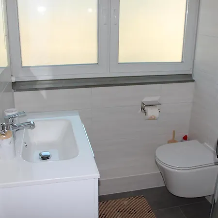 Laxmi-haus Apartman *